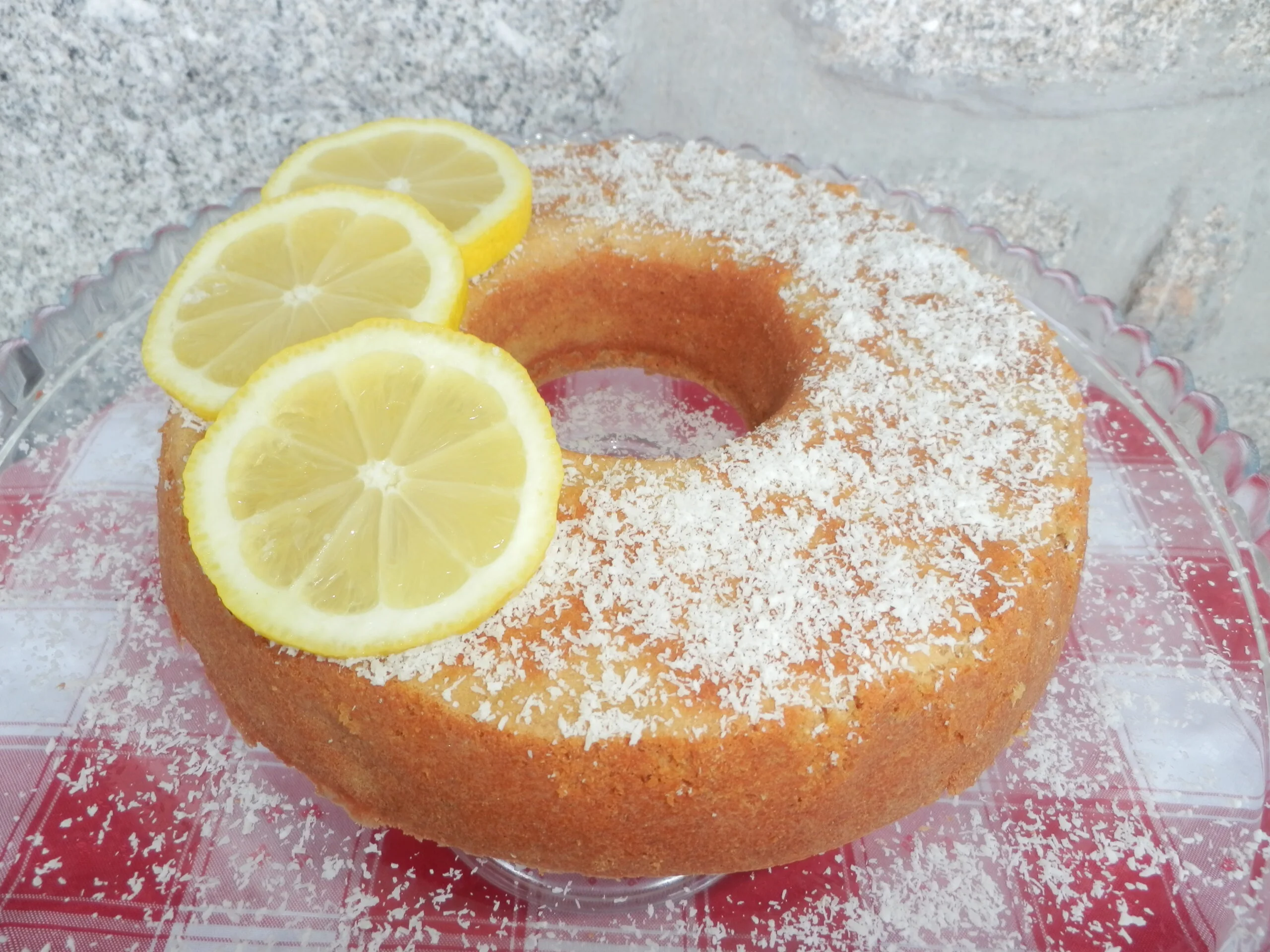 Bolo de limão sem glúten e sem leite Receita por Cael Horta - Cookpad