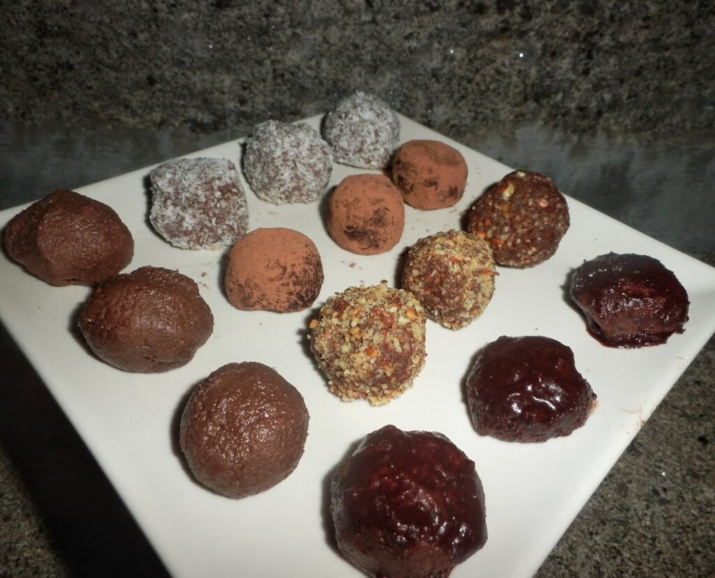 Brigadeiros LowCarb, Paleo e Vegan [Sem Gl\u00faten, Sem Lactic\u00ednios ...